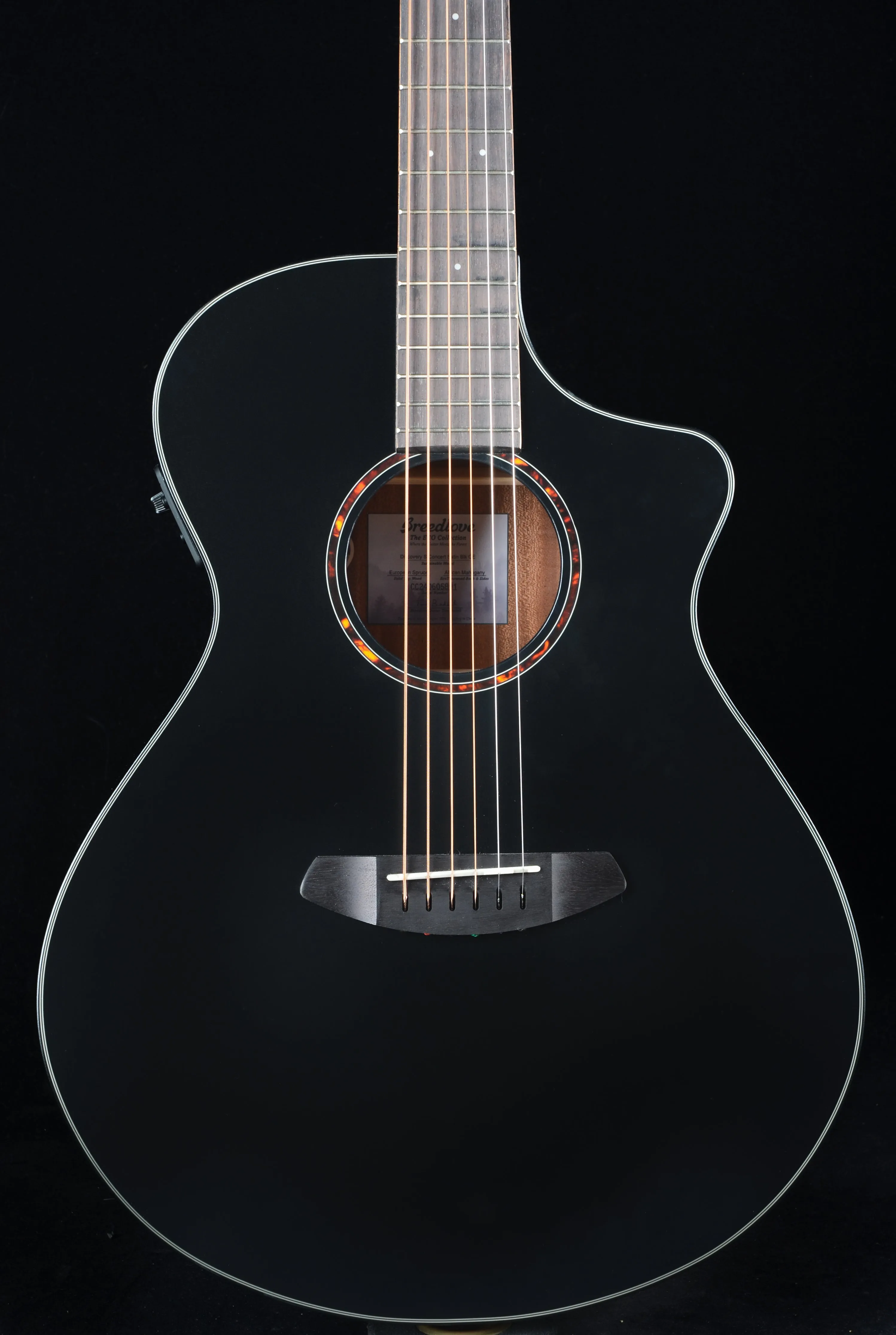 Breedlove Discovery S Concert Satin Black CE