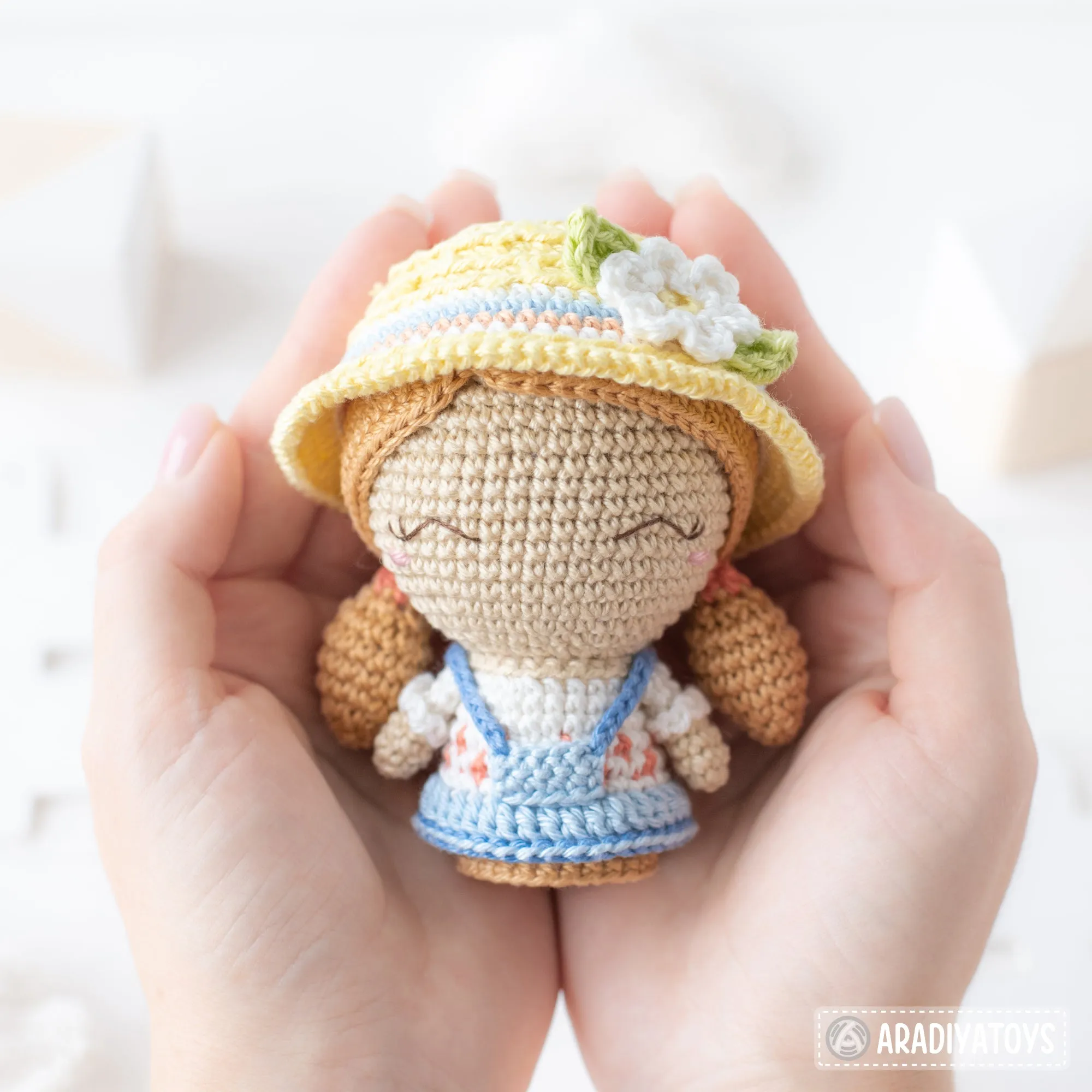 Sunny Farm from “Mini Kingdom” collection / crochet patterns by AradiyaToys (Amigurumi tutorial PDF) / crochet chicken / amigurumi sunflower