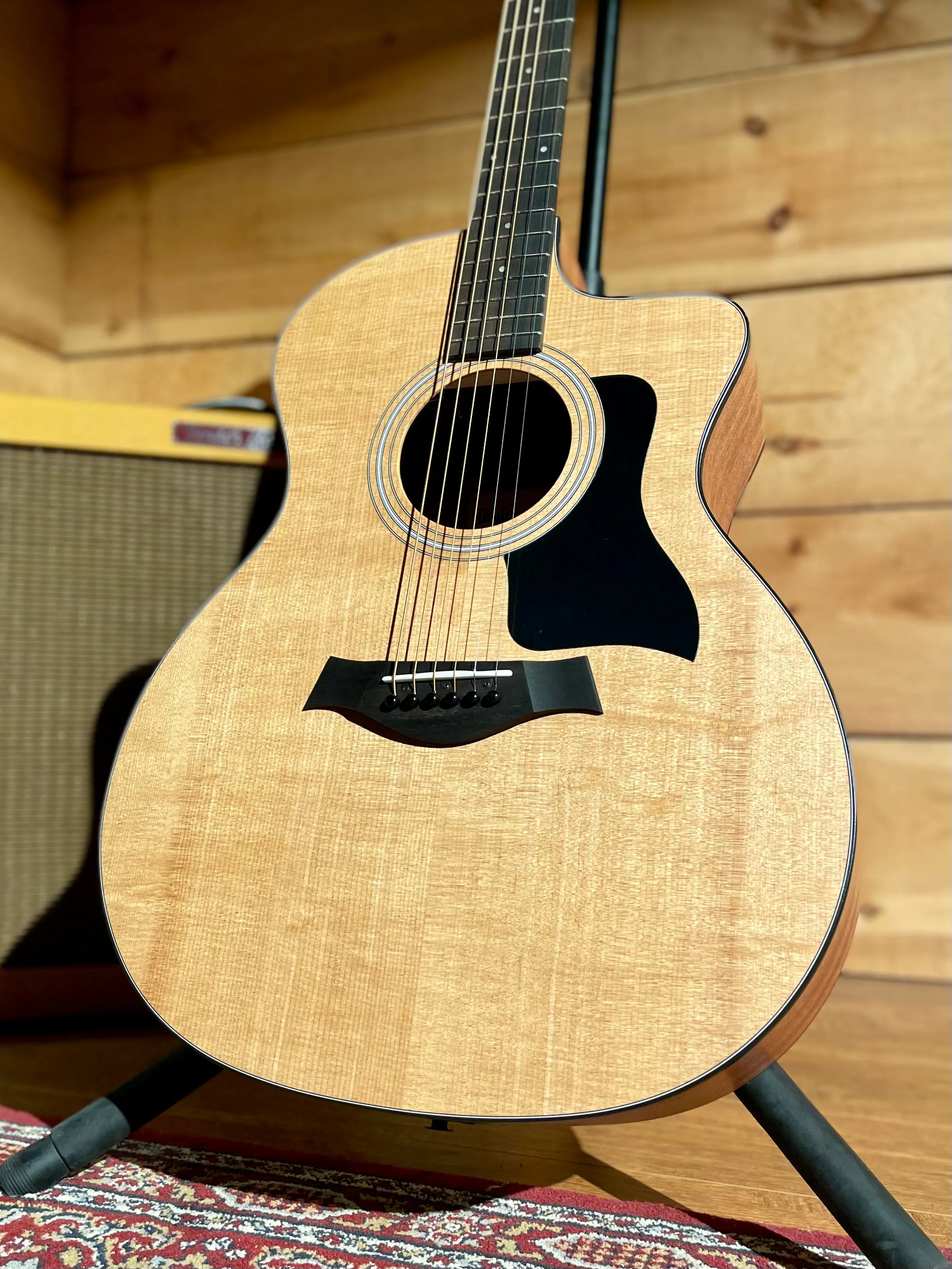 Taylor 114ce, Spruce/Sapele